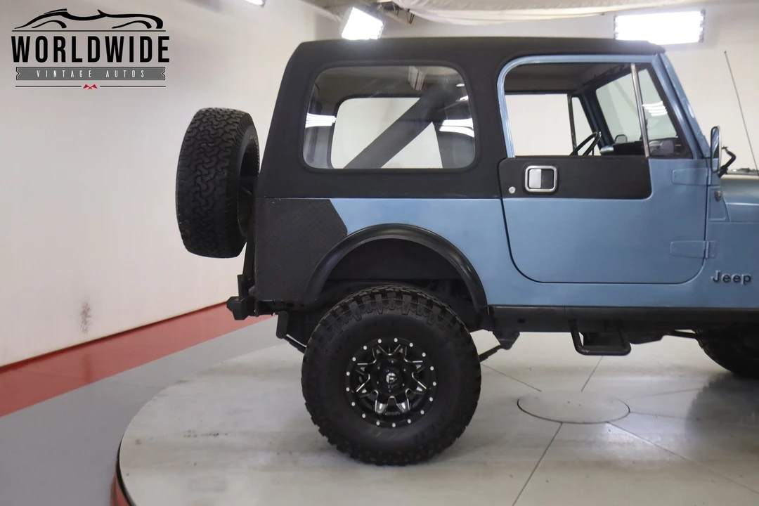 1986 Jeep CJ7 - Image 9 of 12