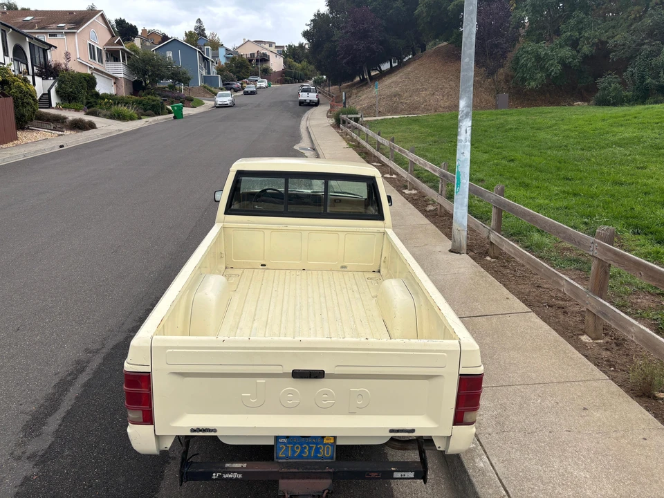 1986 Jeep Comanche - Image 11 of 31