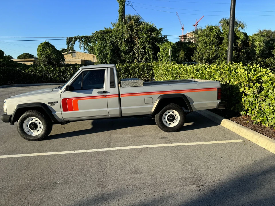 1986 Jeep Comanche - Image 18 of 31