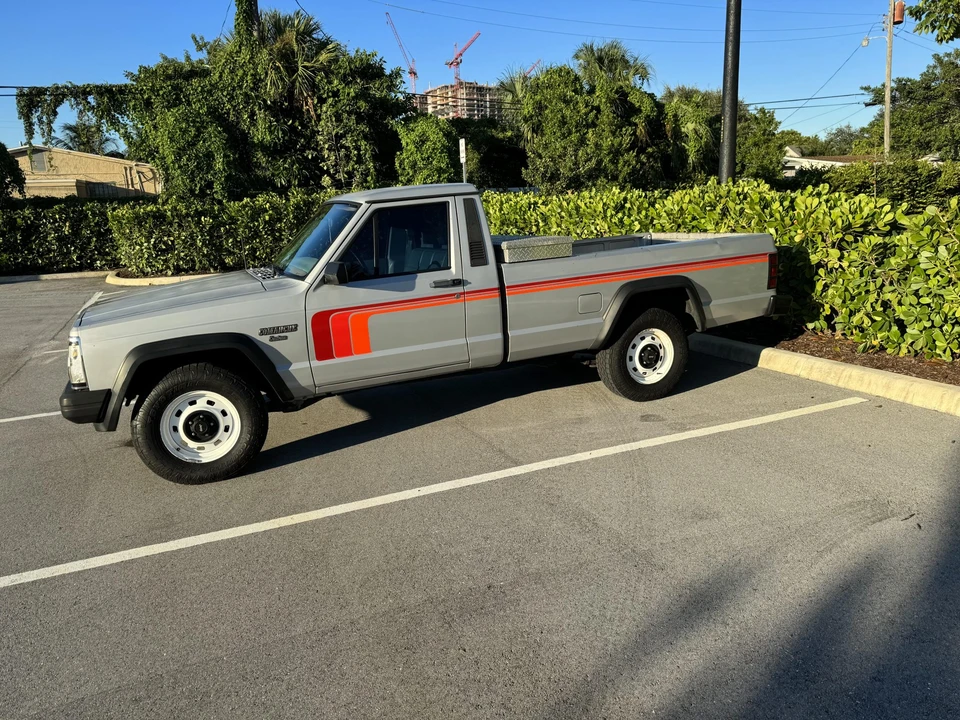 1986 Jeep Comanche - Image 16 of 31