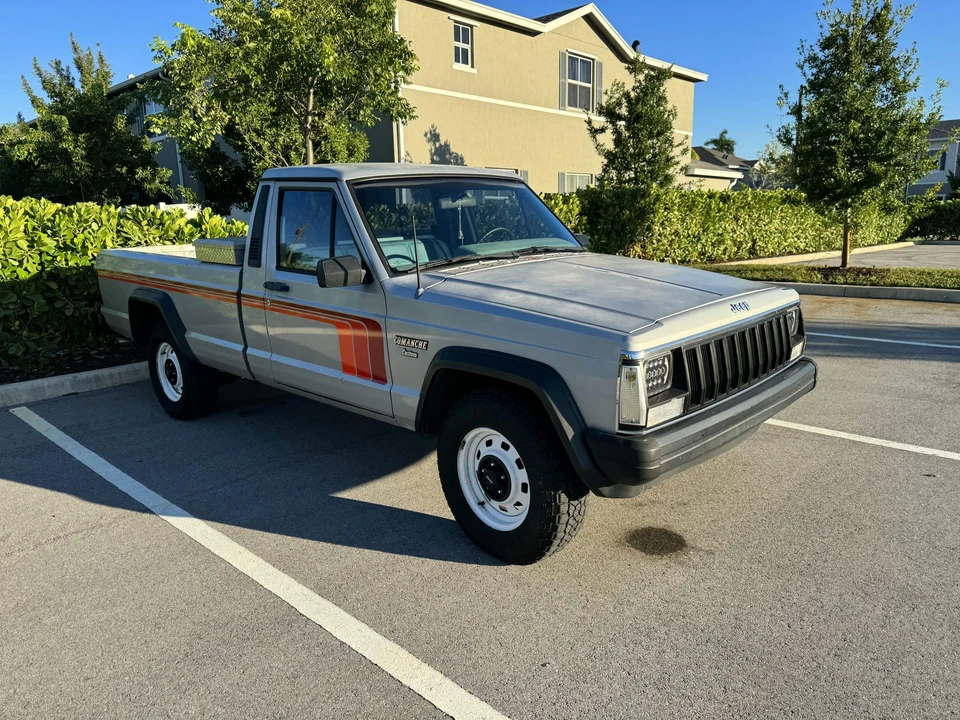 1986 Jeep Comanche - Image 6 of 31