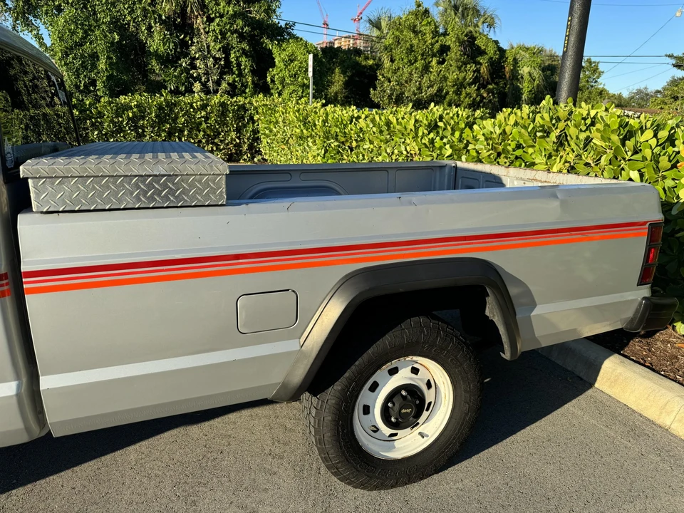 1986 Jeep Comanche - Image 30 of 31