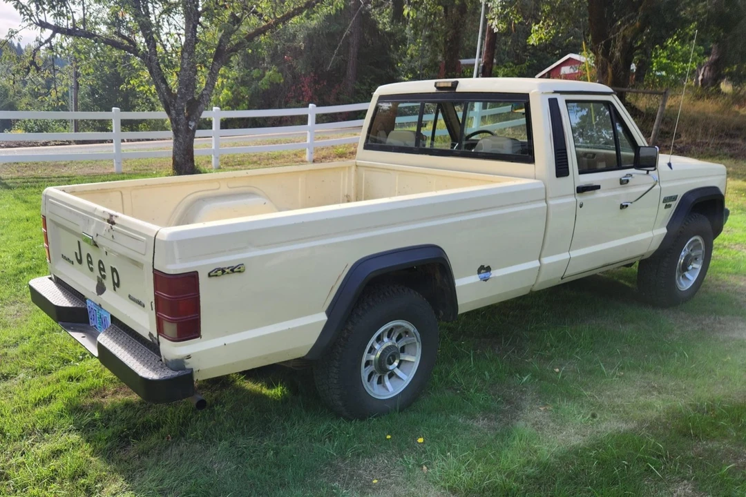 1986 Jeep Comanche - Image 6 of 31