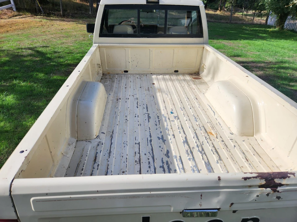 1986 Jeep Comanche - Image 23 of 31