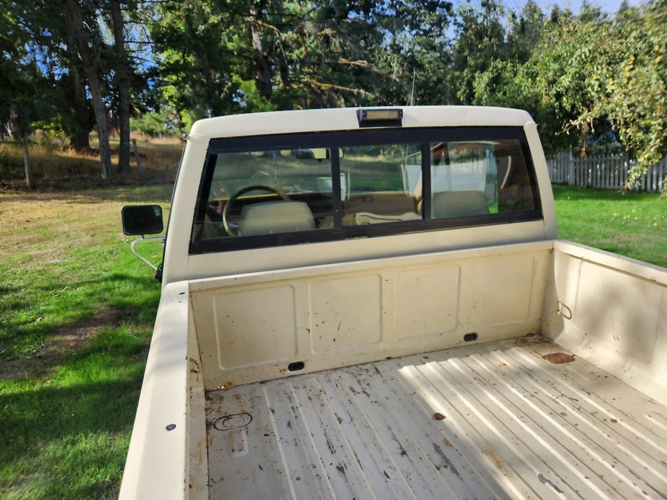 1986 Jeep Comanche - Image 21 of 31