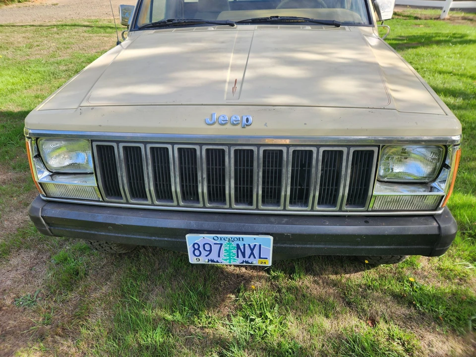 1986 Jeep Comanche - Image 13 of 31