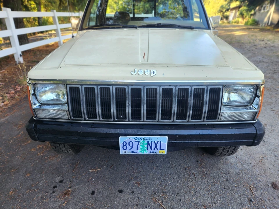 1986 Jeep Comanche - Image 12 of 31