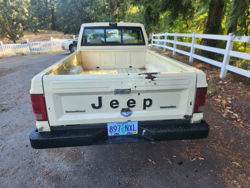 1986 Jeep Comanche - Image 8 of 31