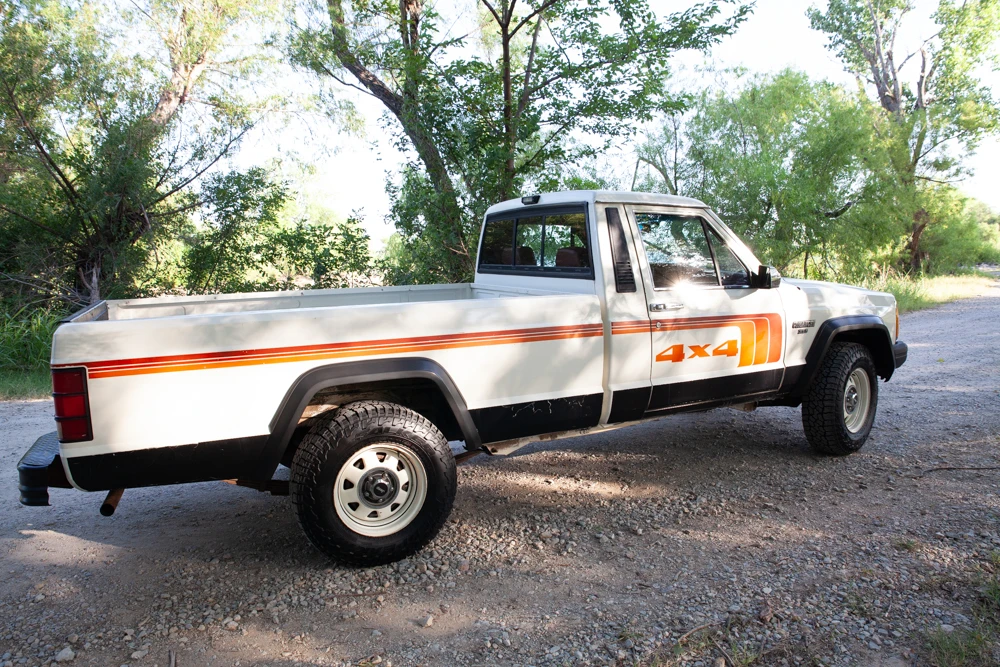 1986 Jeep Comanche - Image 16 of 31