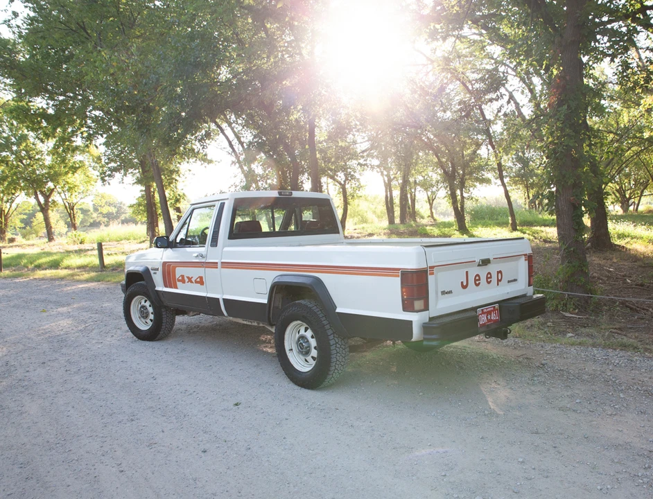1986 Jeep Comanche - Image 24 of 31