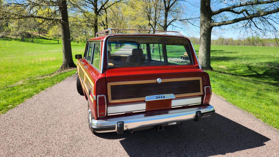 1986 Jeep SJ Grand Wagoneer - Image 7 of 24
