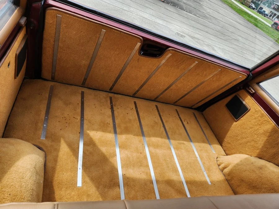 1986 Jeep SJ Grand Wagoneer - Image 11 of 24