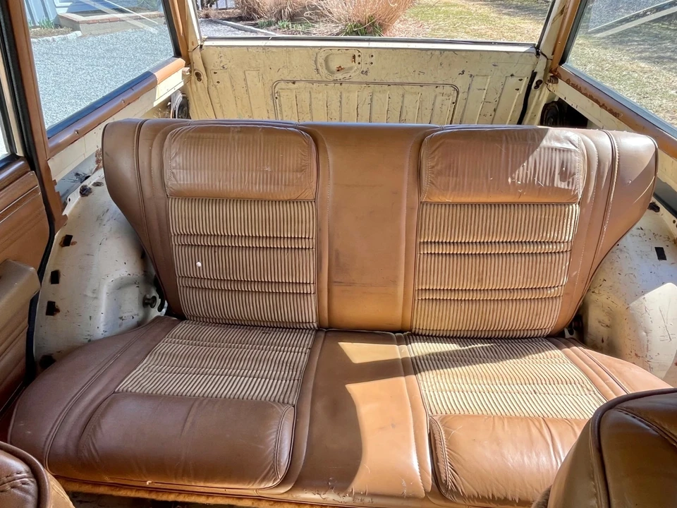 1986 Jeep SJ Grand Wagoneer - Image 21 of 21