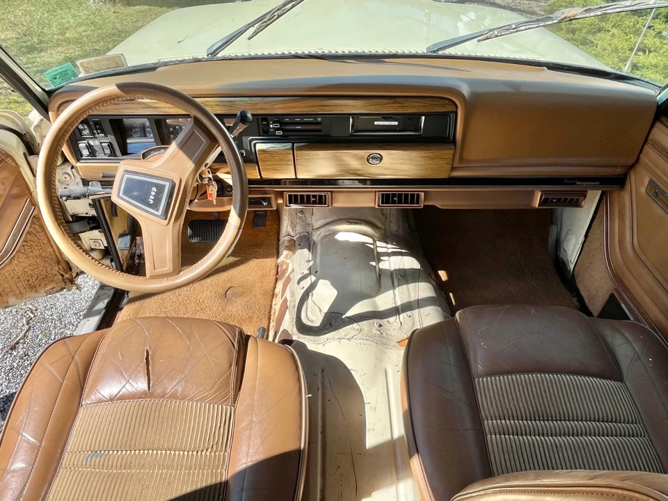 1986 Jeep SJ Grand Wagoneer - Image 19 of 21