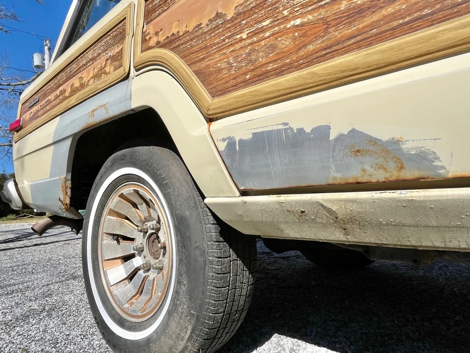 1986 Jeep SJ Grand Wagoneer - Image 14 of 21