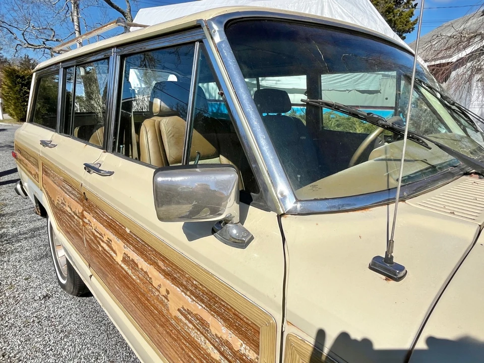 1986 Jeep SJ Grand Wagoneer - Image 15 of 21