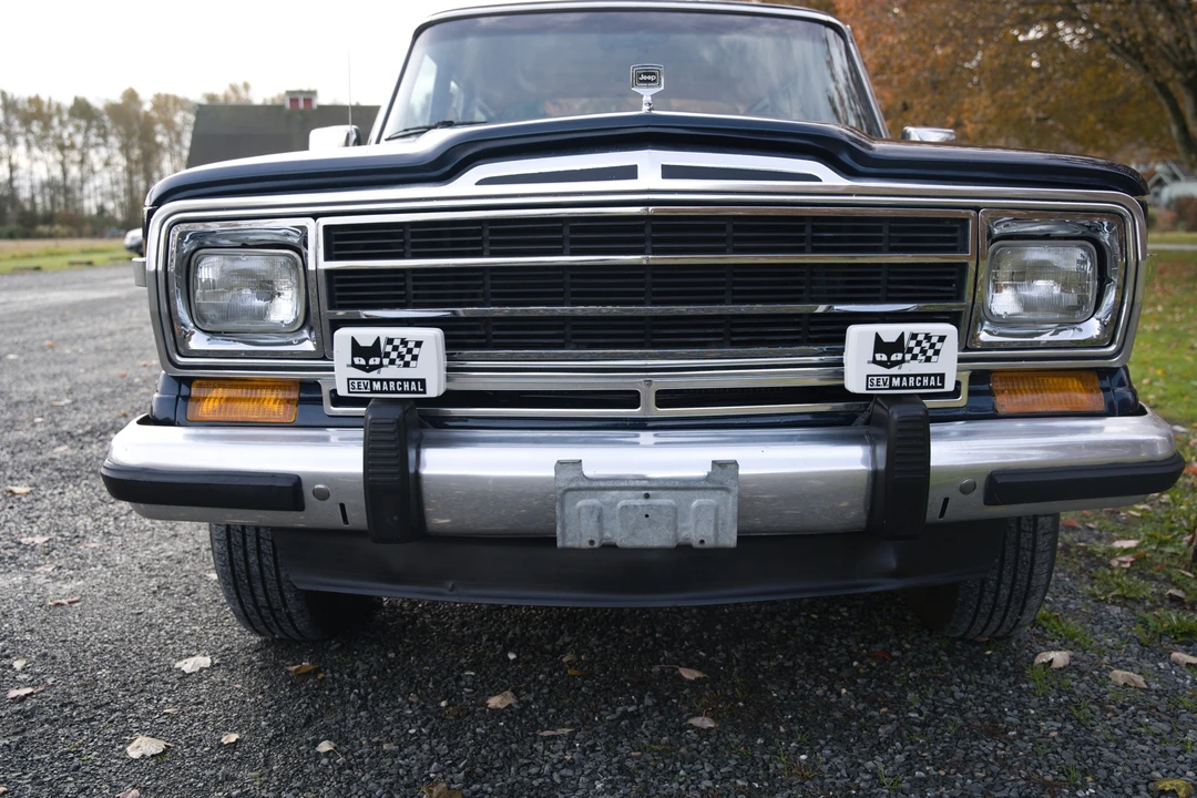 1986 Jeep SJ Grand Wagoneer - Image 15 of 31