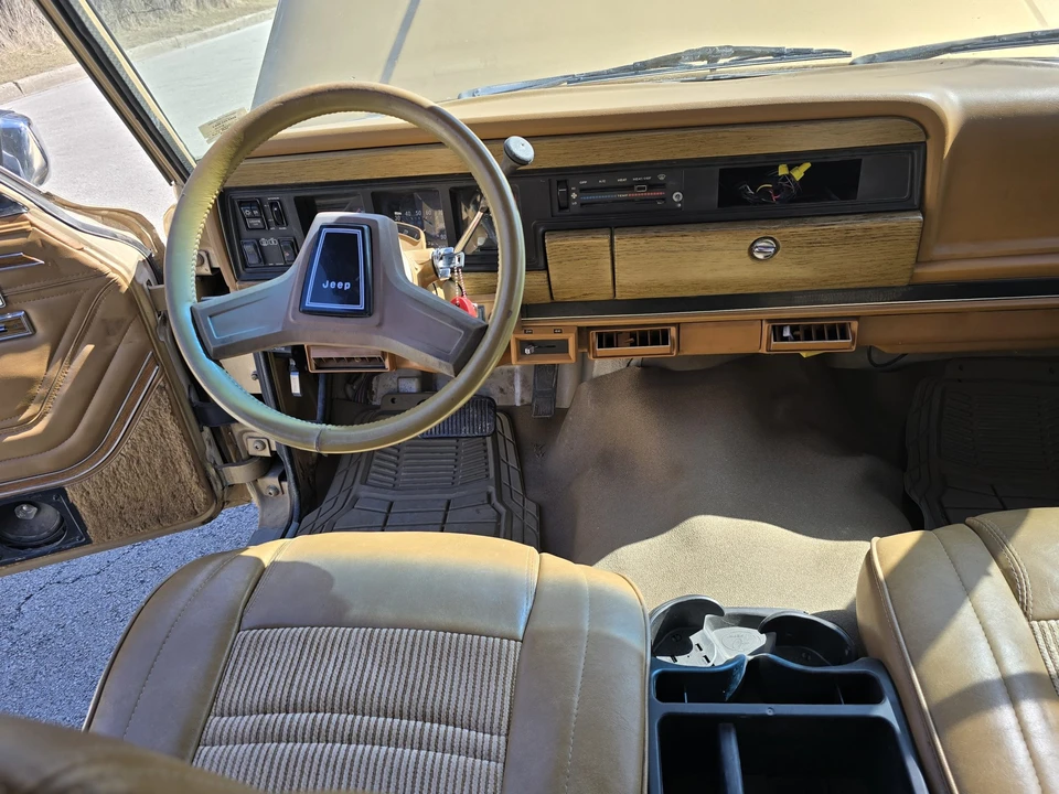 1986 Jeep SJ Grand Wagoneer - Image 31 of 31