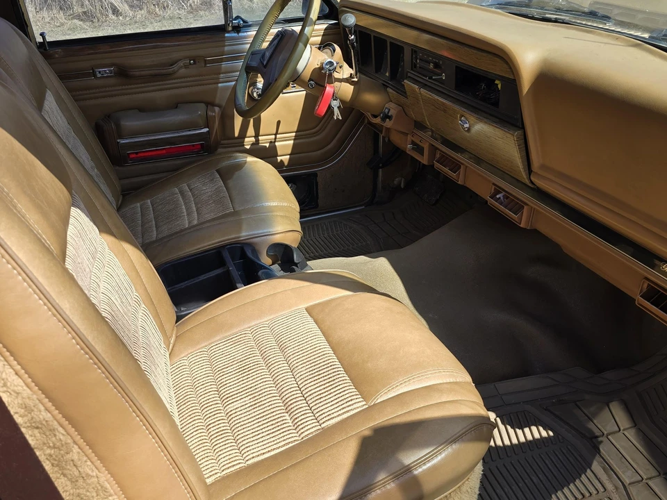 1986 Jeep SJ Grand Wagoneer - Image 29 of 31