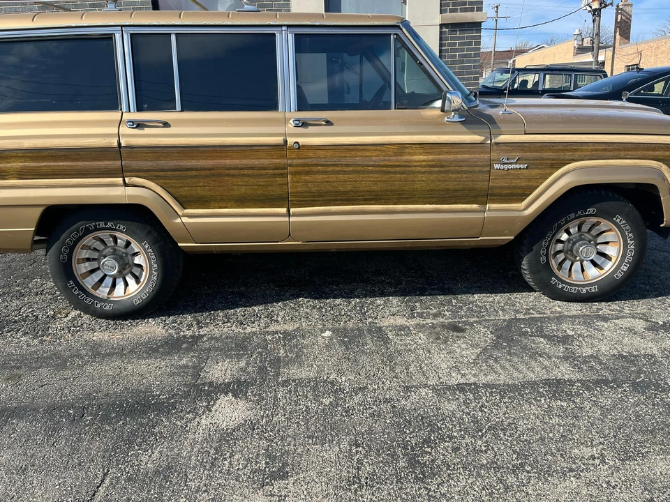 1986 Jeep SJ Grand Wagoneer - Image 20 of 31