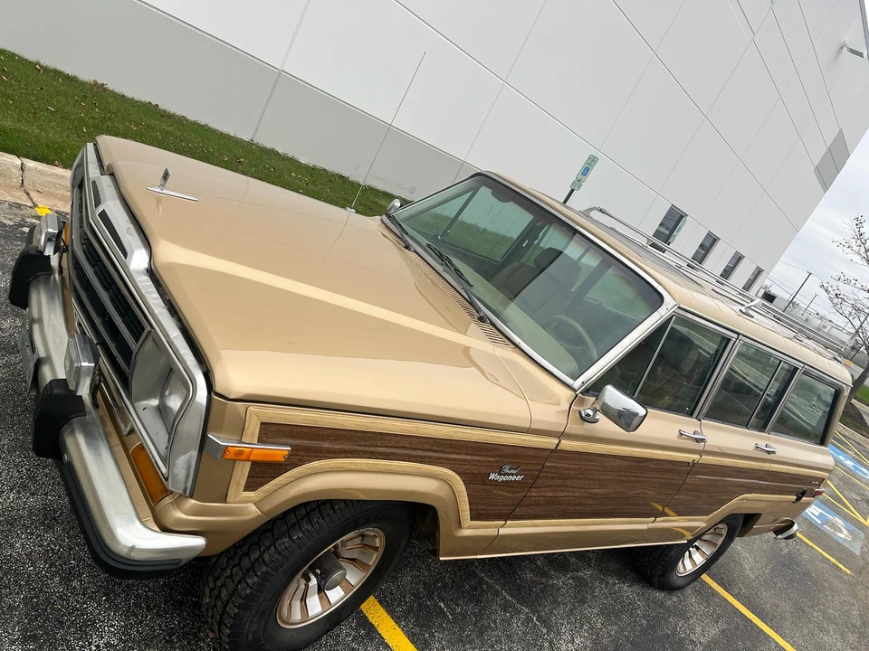 1986 Jeep SJ Grand Wagoneer - Image 26 of 31