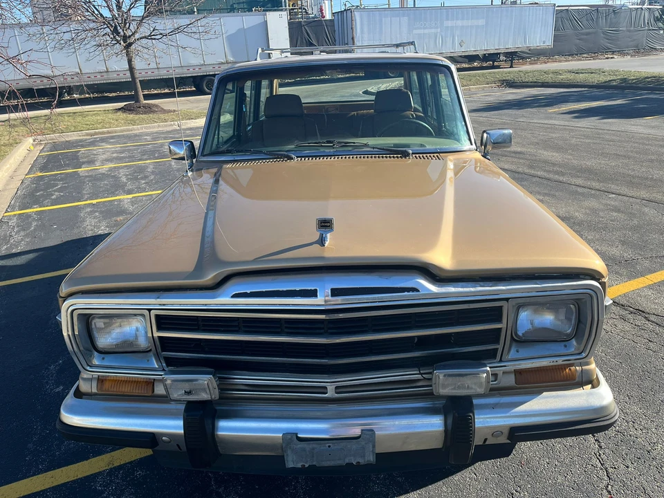1986 Jeep SJ Grand Wagoneer - Image 12 of 31