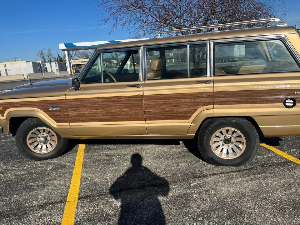 1986 Jeep SJ Grand Wagoneer - Image 23 of 31