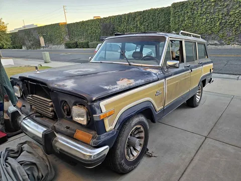 1986 Jeep Grand Wagoneer