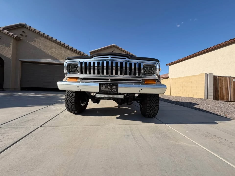 1986 Jeep SJ Gladiator - Image 3 of 17