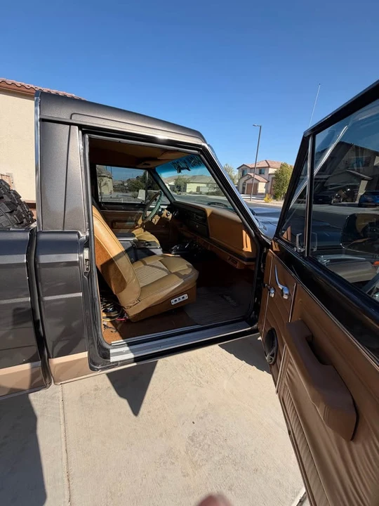 1986 Jeep SJ Gladiator - Image 4 of 17