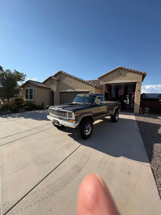 1986 Jeep SJ Gladiator - Image 2 of 17