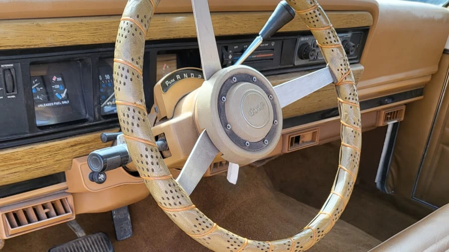 1986 Jeep SJ Gladiator - Image 2 of 6