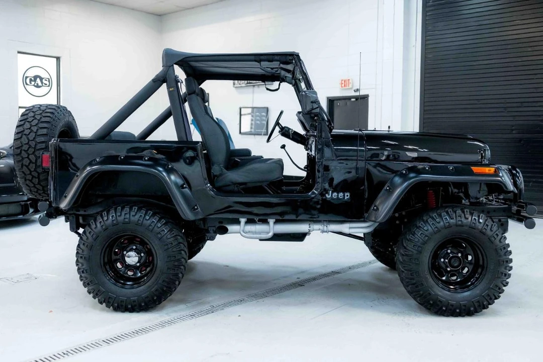 1986 Jeep CJ7 - Image 6 of 12