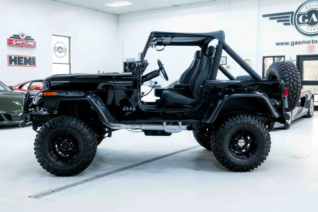 1986 Jeep CJ7 - Image 10 of 12