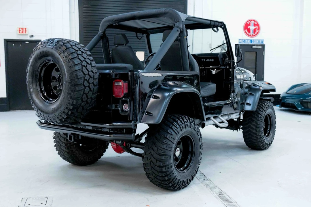 1986 Jeep CJ7 - Image 7 of 12