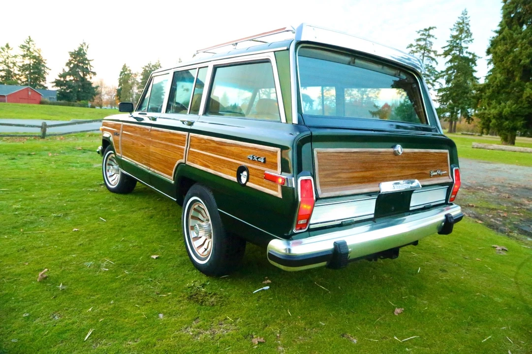 1986 Jeep SJ Wagoneer - Image 4 of 21
