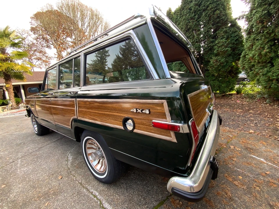 1986 Jeep SJ Wagoneer - Image 11 of 21