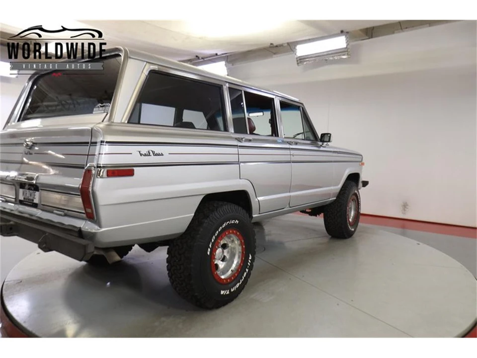 1986 Jeep SJ Wagoneer - Image 23 of 31