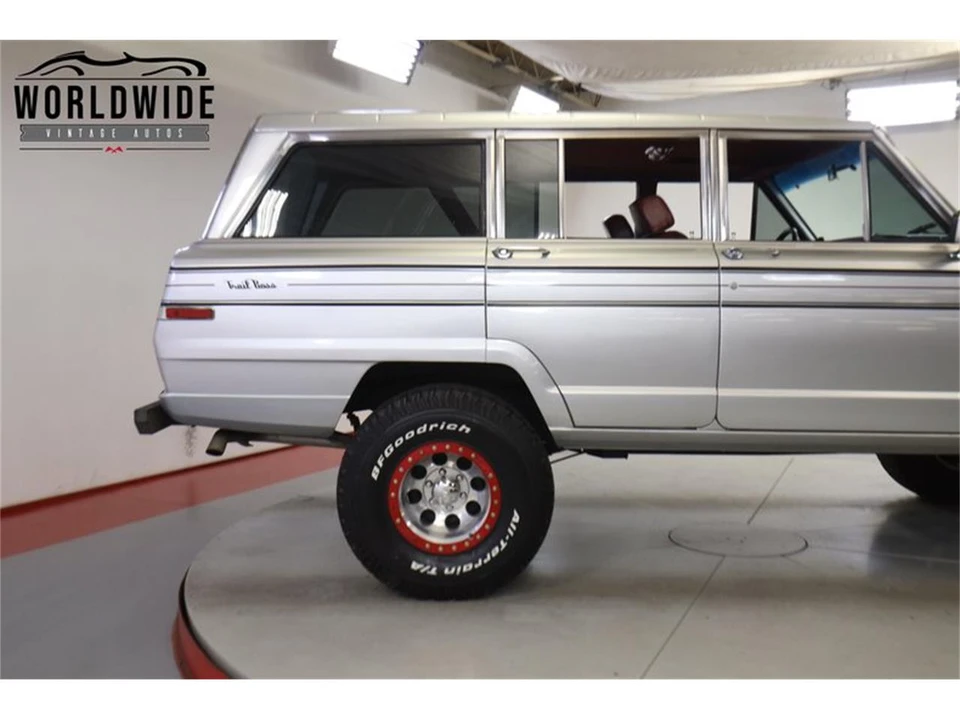 1986 Jeep SJ Wagoneer - Image 9 of 31