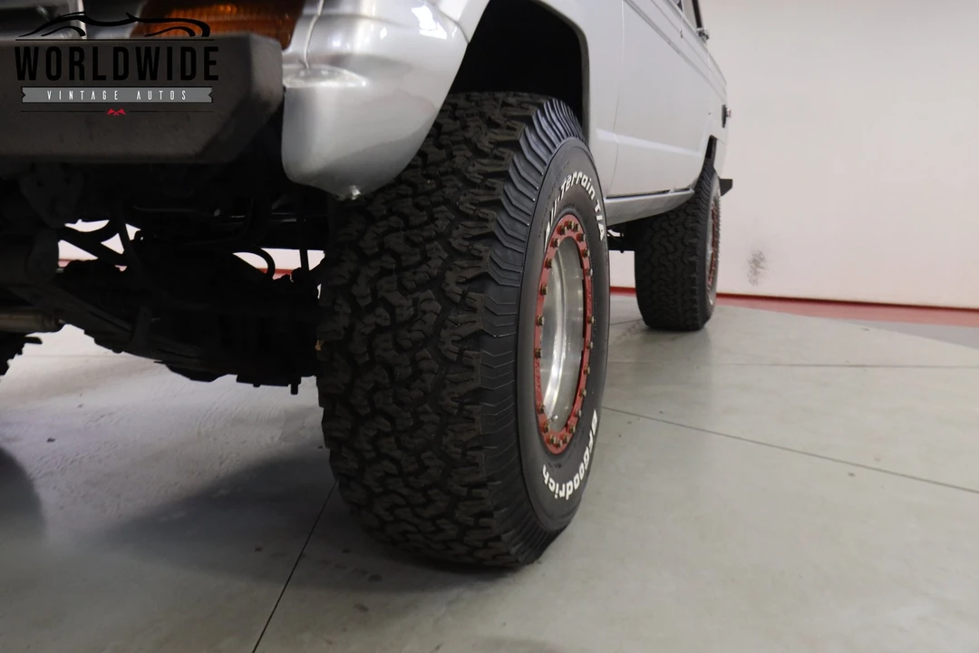1986 Jeep XJ Wagoneer - Image 11 of 12