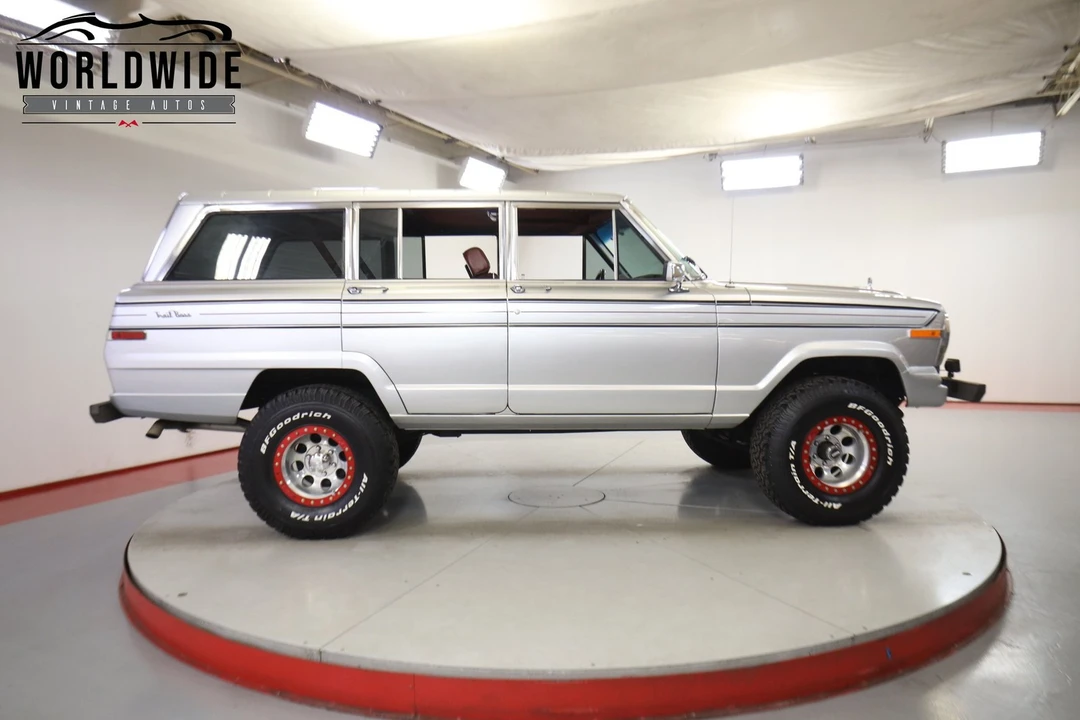 1986 Jeep SJ Wagoneer - Image 4 of 12