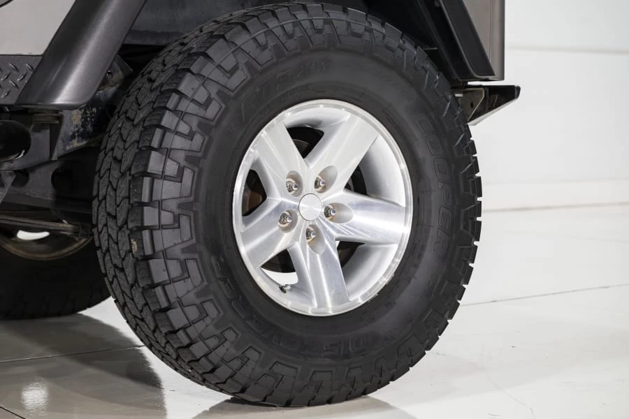 1986 Jeep Wrangler - Image 11 of 31