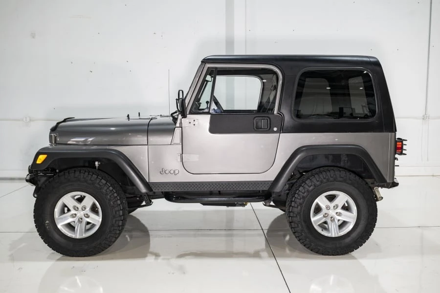 1986 Jeep Wrangler - Image 2 of 31
