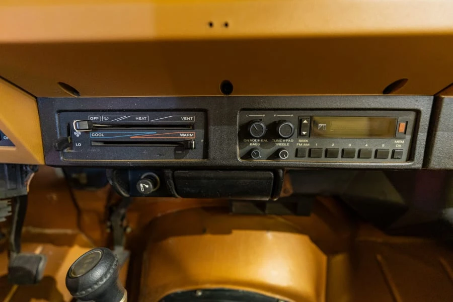 1986 Jeep Wrangler - Image 17 of 21