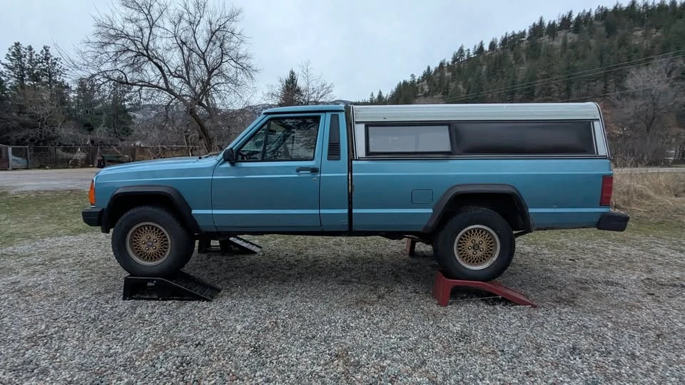 1986 Jeep Comanche - Image 2 of 7