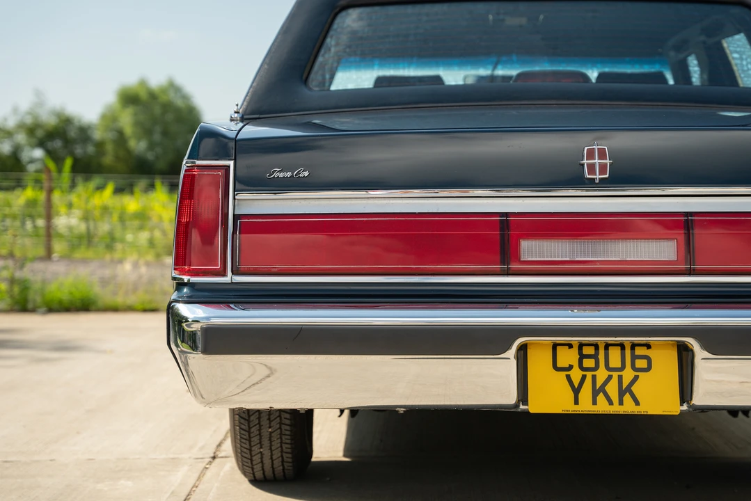 1986 Lincoln Town Car - Image 29 of 31