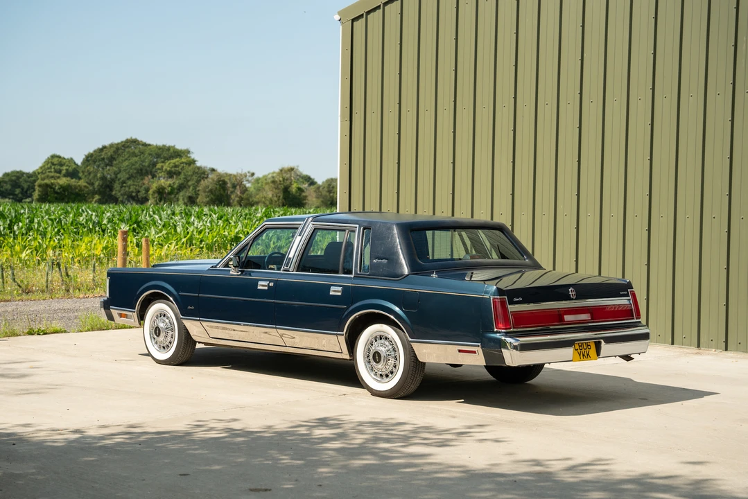 1986 Lincoln Town Car - Image 7 of 31