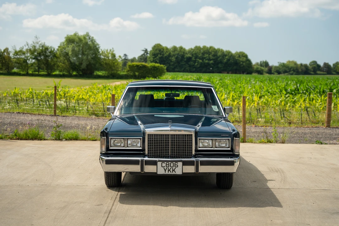 1986 Lincoln Town Car - Image 17 of 31