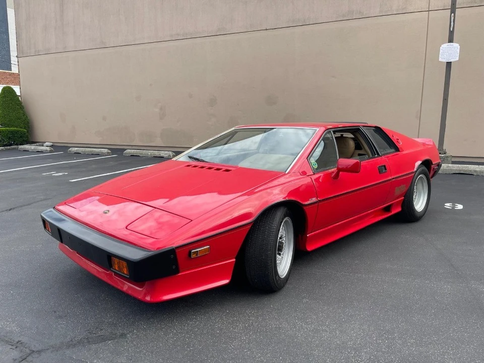 1986 Lotus Esprit - Image 2 of 9