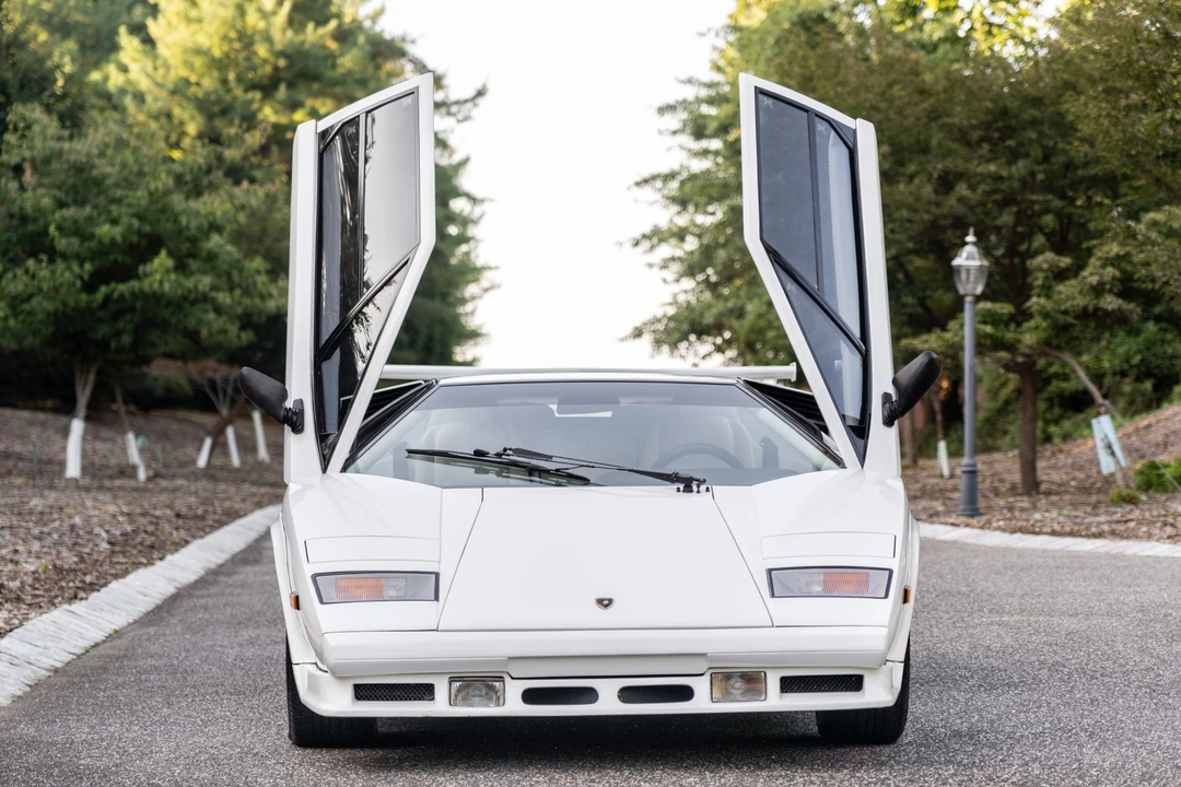 1986 Lamborghini Countach LP5000 Quattrovalvole - Image 10 of 31